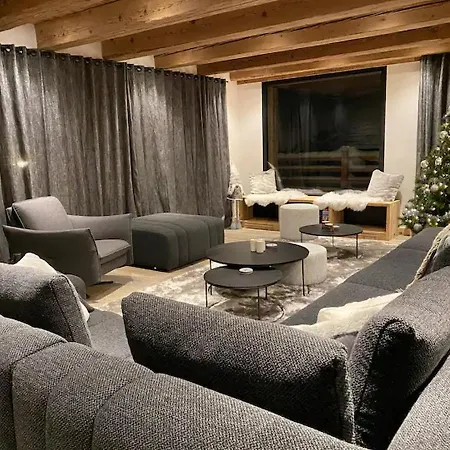 4bdr Highest Luxury Ski-in Ski-out Chalet *